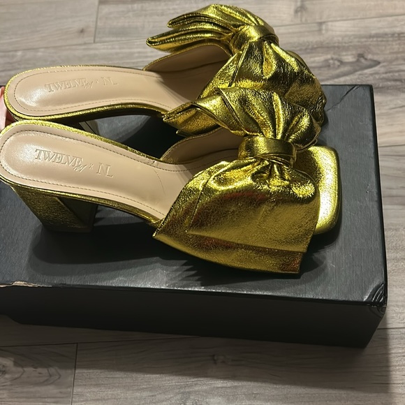 SOLD - Picture 2 of 8